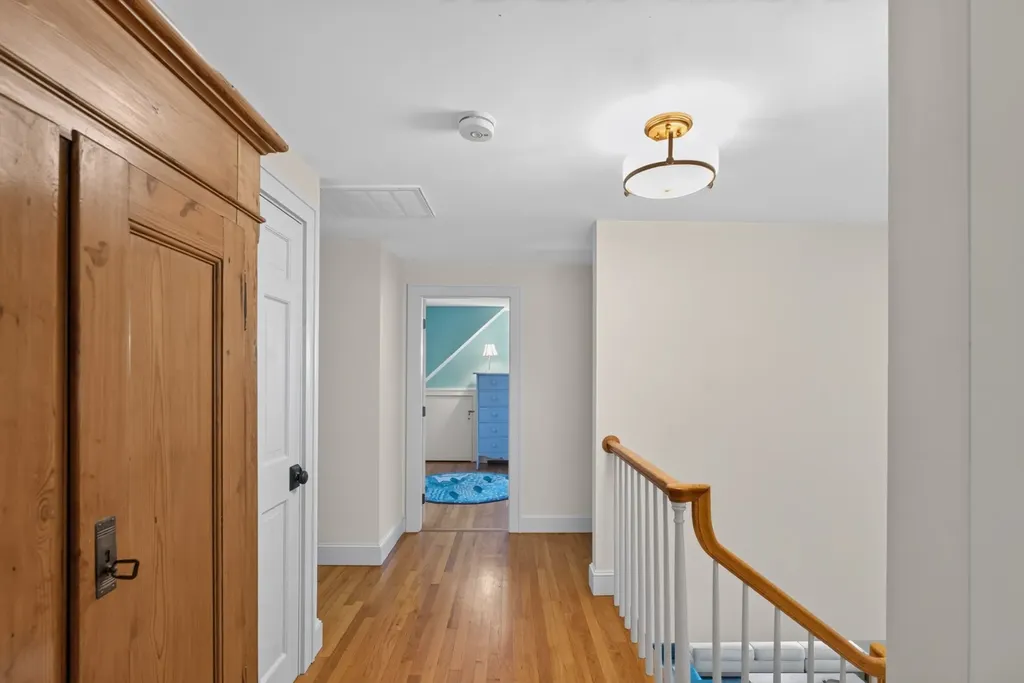 205 Meetinghouse Way Edgartown MA 02539