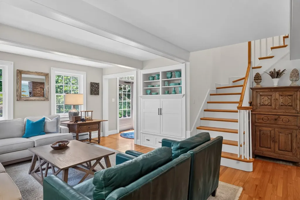 205 Meetinghouse Way Edgartown MA 02539