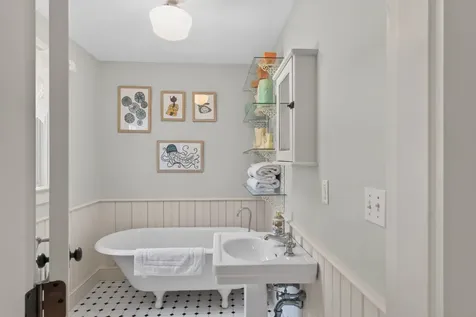 205 Meetinghouse Way Edgartown MA 02539