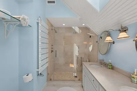 205 Meetinghouse Way Edgartown MA 02539