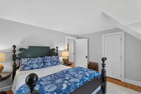 205 Meetinghouse Way Edgartown MA 02539