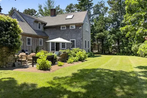 205 Meetinghouse Way Edgartown MA 02539