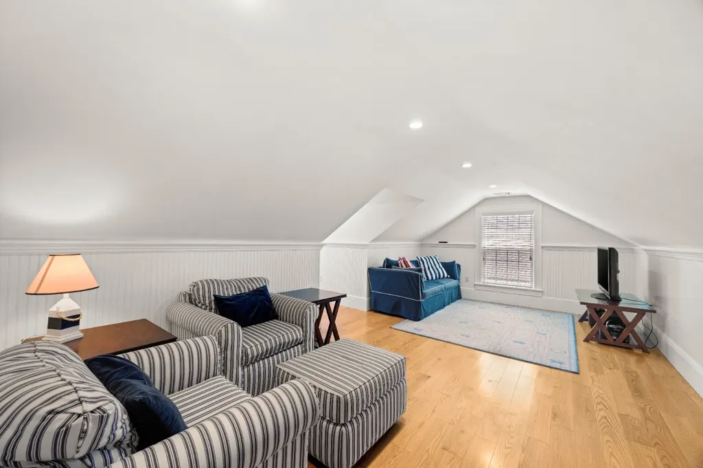 38 Simpsons Lane Edgartown MA 02539