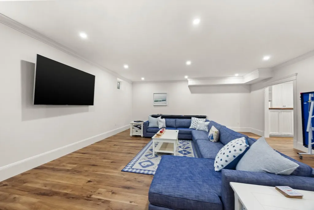 38 Simpsons Lane Edgartown MA 02539