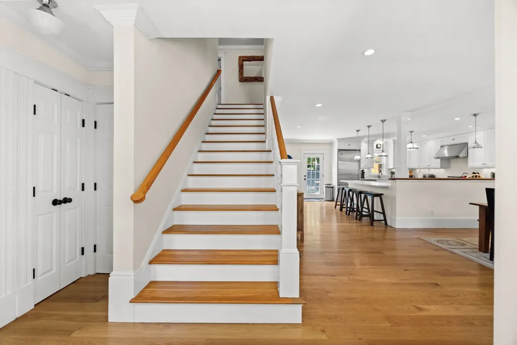 38 Simpsons Lane Edgartown MA 02539