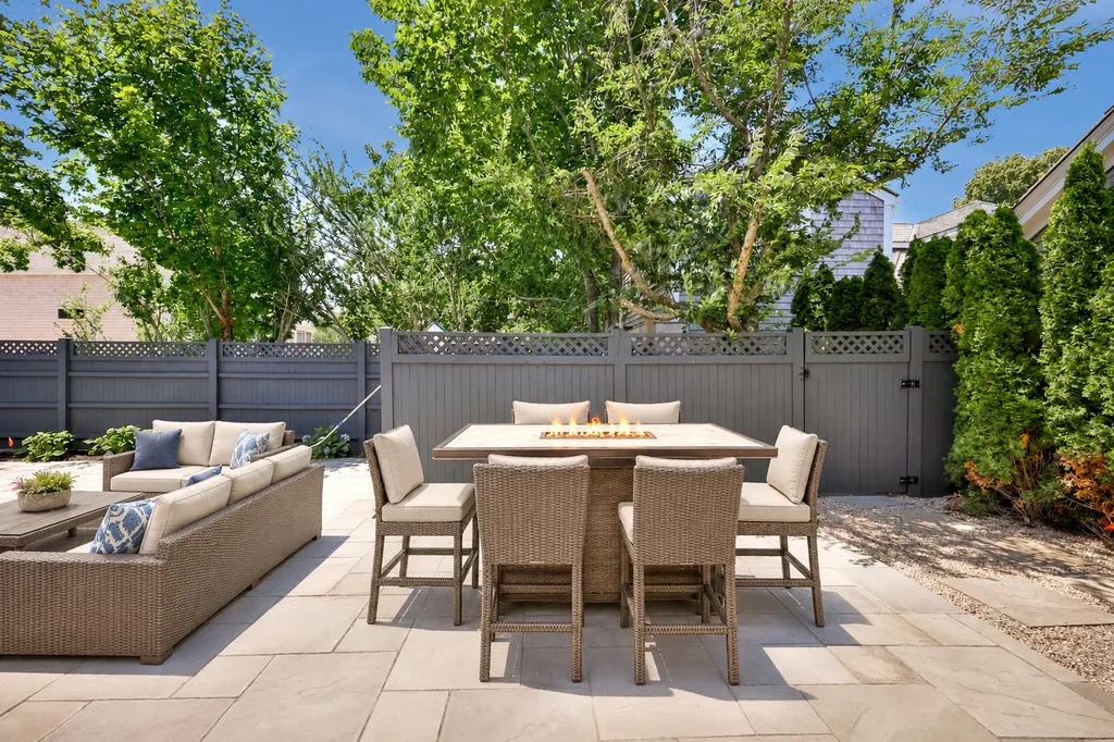 38 Simpsons Lane Edgartown MA 02539