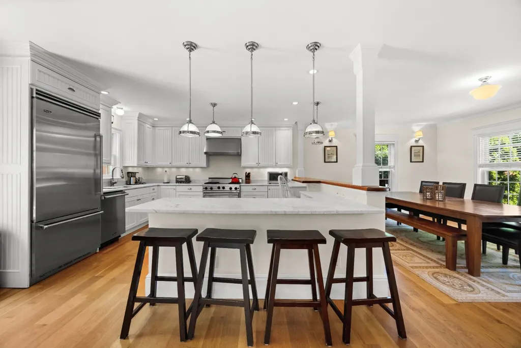 38 Simpsons Lane Edgartown MA 02539