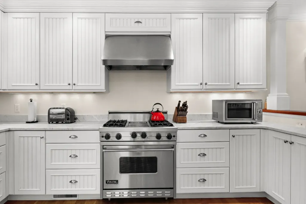 38 Simpsons Lane Edgartown MA 02539