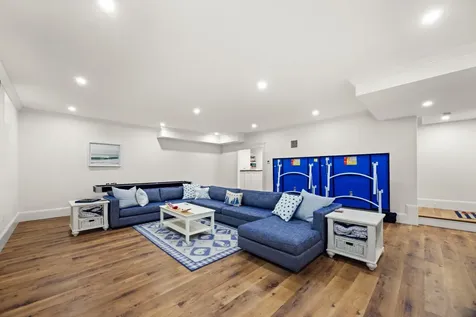 38 Simpsons Lane Edgartown MA 02539