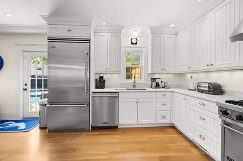 38 Simpsons Lane Edgartown MA 02539