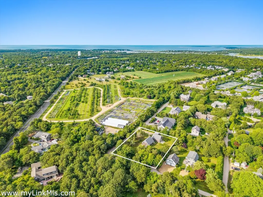 2 Farmers Road Edgartown MA 02539