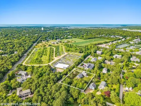 2 Farmers Road Edgartown MA 02539