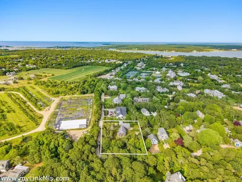 2 Farmers Road Edgartown MA 02539