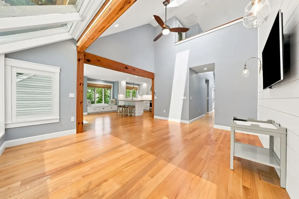 7 Meetinghouse Village Way Edgartown MA 02539