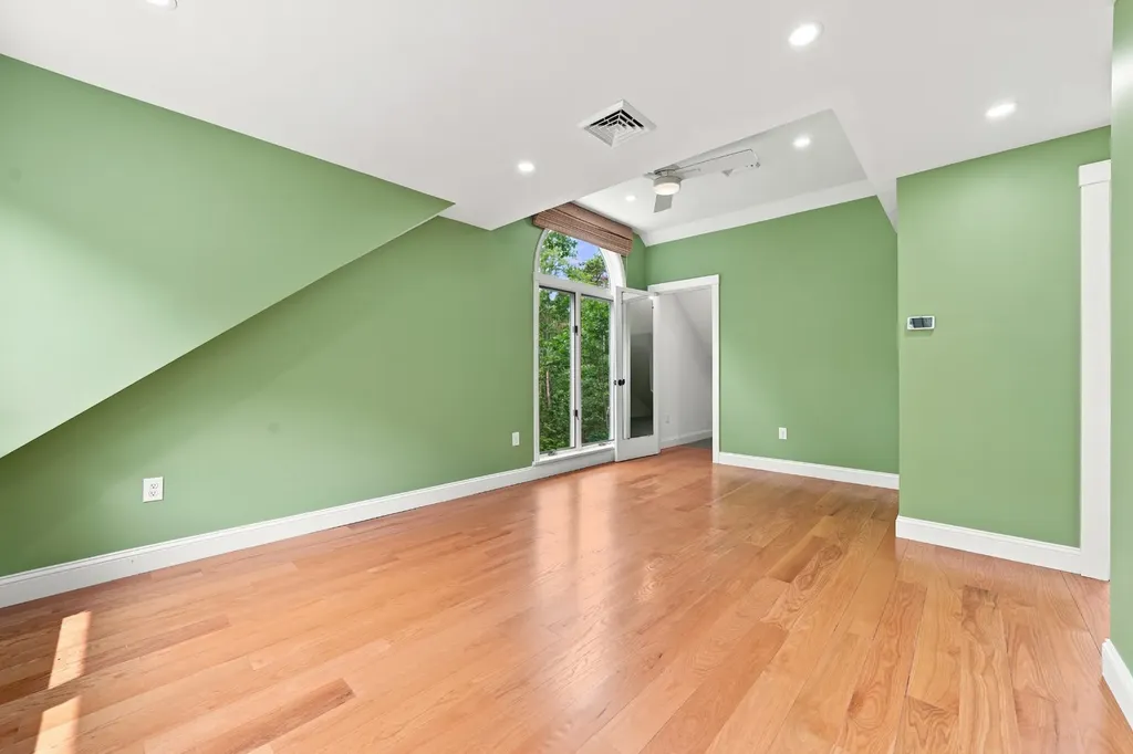 7 Meetinghouse Village Way Edgartown MA 02539