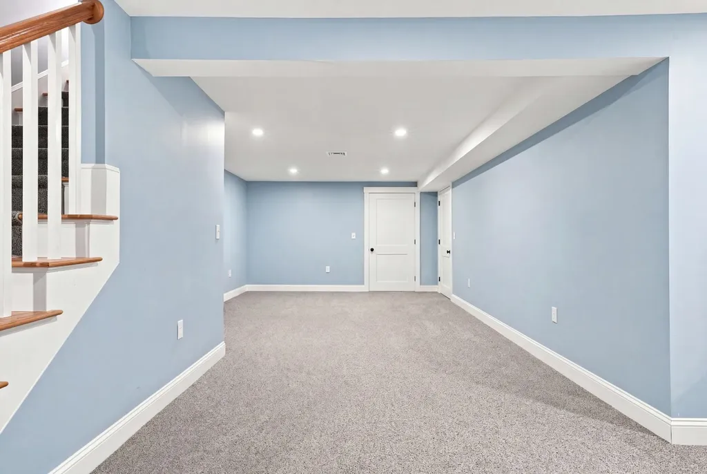 7 Meetinghouse Village Way Edgartown MA 02539
