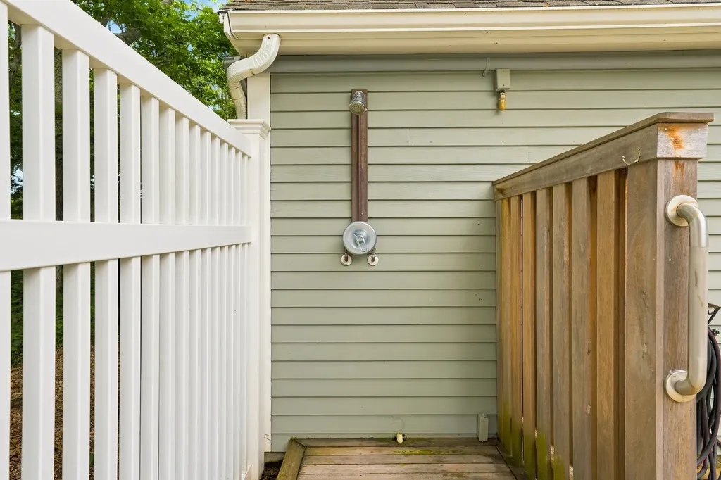 7 Meetinghouse Village Way Edgartown MA 02539