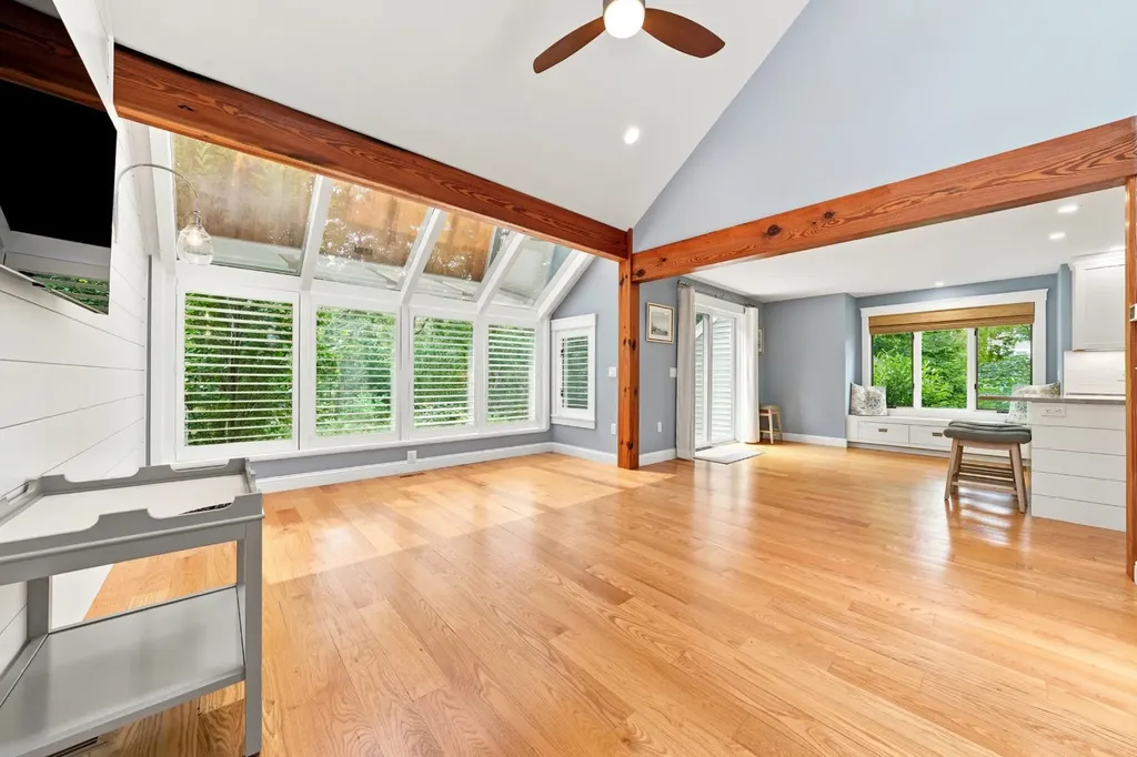 7 Meetinghouse Village Way Edgartown MA 02539