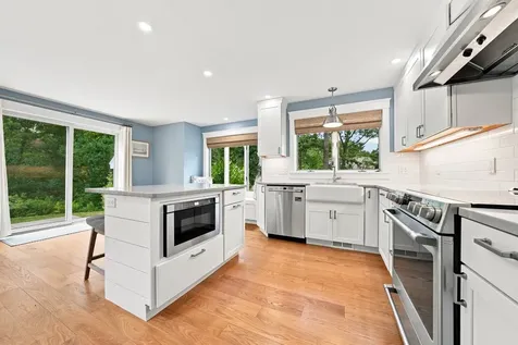 7 Meetinghouse Village Way Edgartown MA 02539