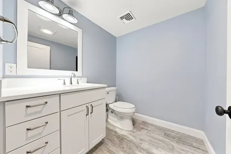 7 Meetinghouse Village Way Edgartown MA 02539
