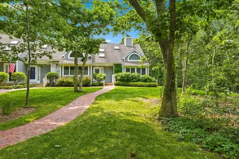 7 Meetinghouse Village Way Edgartown MA 02539