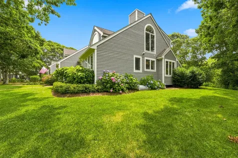 7 Meetinghouse Village Way Edgartown MA 02539