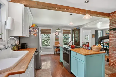 41 Cook Road Vineyard Haven MA 02568