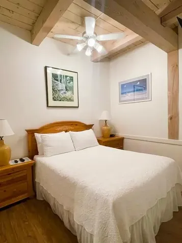 21 Island Inn Road Oak Bluffs MA 02557
