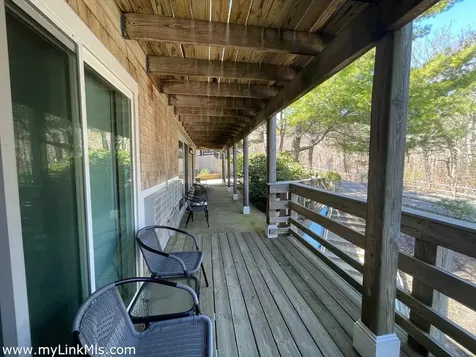 21 Island Inn Road Oak Bluffs MA 02557