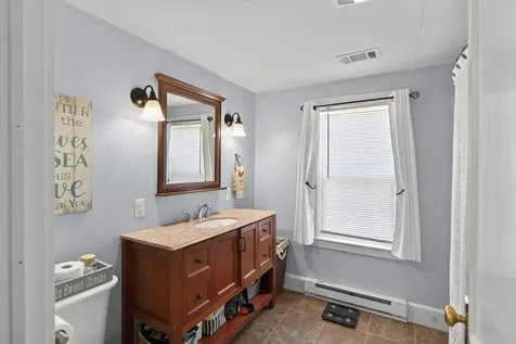 21 West Spring Street Vineyard Haven MA 02568