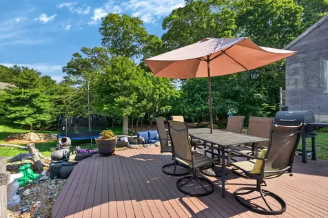 21 West Spring Street Vineyard Haven MA 02568