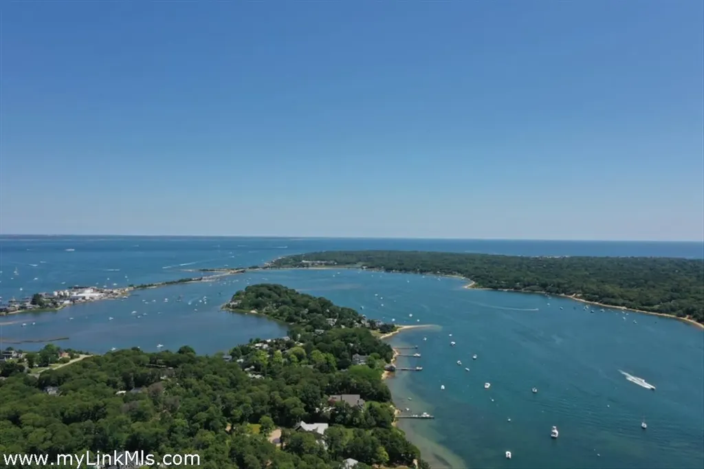 0 Weaver Lane (Lot 5) Vineyard Haven MA 02568