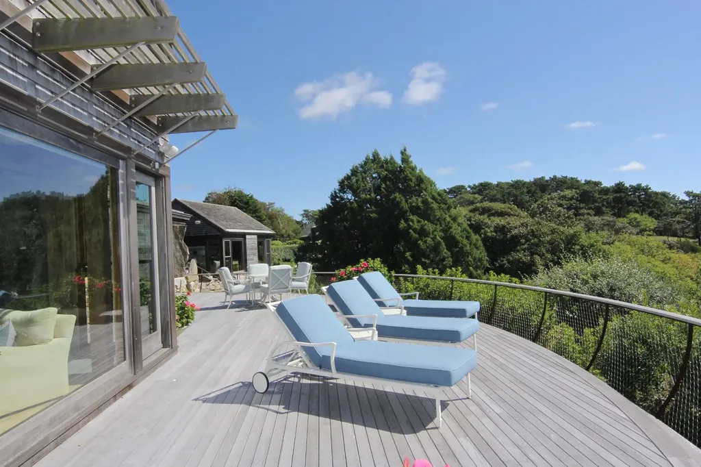 12 Calebs Pond Lane Edgartown MA 02539