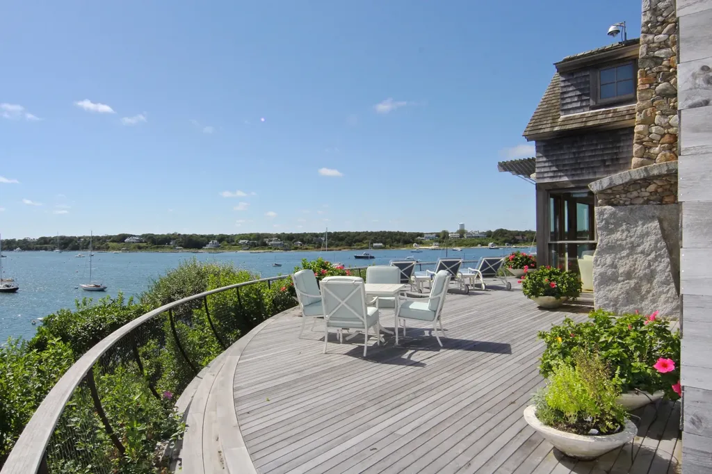 12 Caleb Pond Lane Edgartown MA 02539