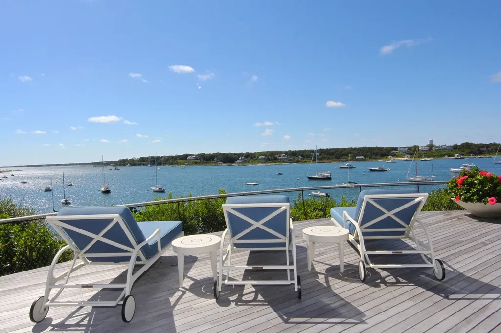12 Caleb Pond Lane Edgartown MA 02539