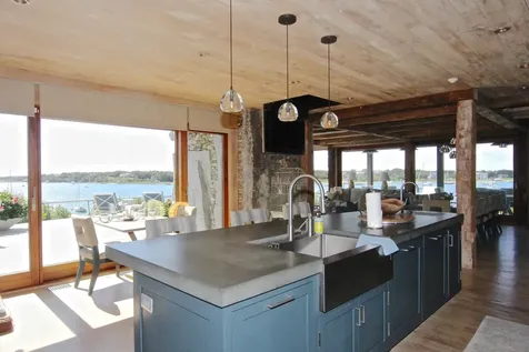 12 Caleb Pond Lane Edgartown MA 02539