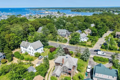 41 Edgartown Vineyard Haven Road Vineyard Haven MA 02568