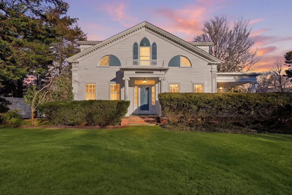 14 Thayer Street Edgartown MA 02539
