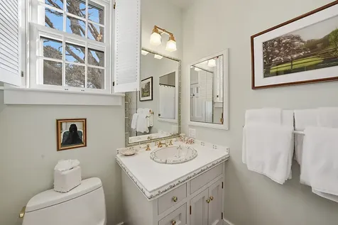 14 Thayer Street Edgartown MA 02539