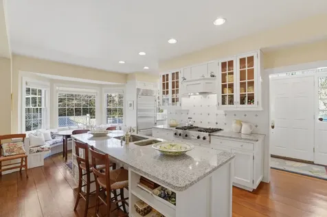 14 Thayer Street Edgartown MA 02539