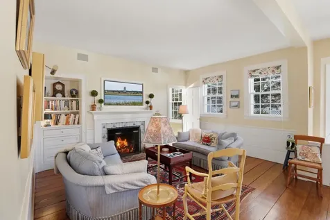 14 Thayer Street Edgartown MA 02539