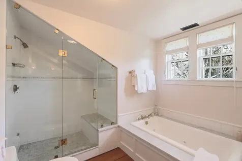 14 Thayer Street Edgartown MA 02539
