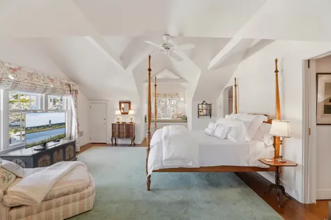 14 Thayer Street Edgartown MA 02539