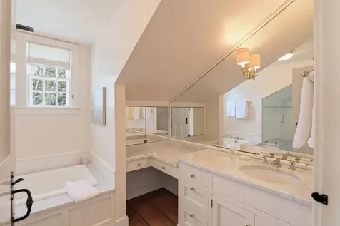 14 Thayer Street Edgartown MA 02539