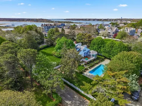 14 Thayer Street Edgartown MA 02539