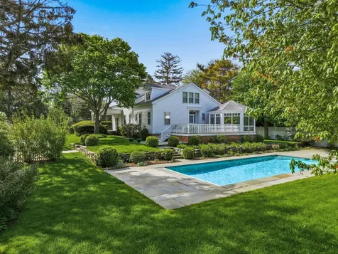 14 Thayer Street Edgartown MA 02539
