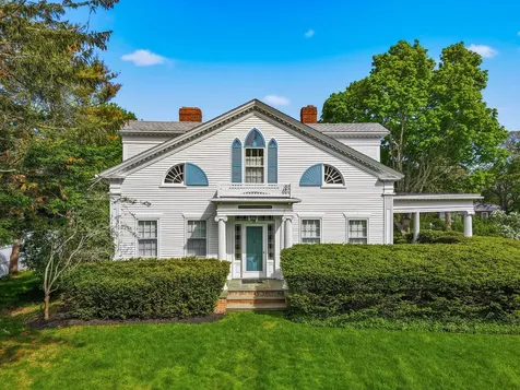 14 Thayer Street Edgartown MA 02539