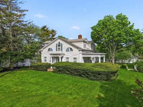 14 Thayer Street Edgartown MA 02539
