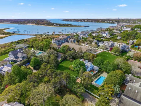 14 Thayer Street Edgartown MA 02539