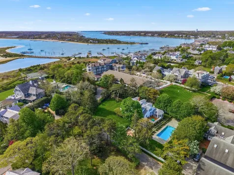 14 Thayer Street Edgartown MA 02539